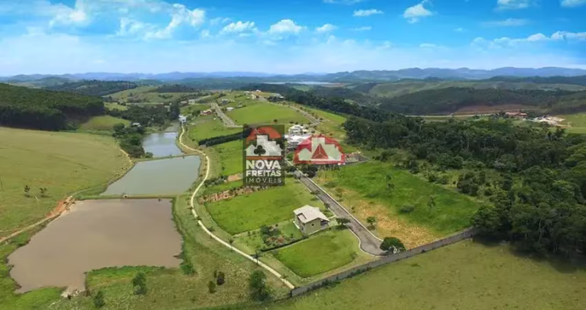 Terreno Padrão em Condomínio em Paraibuna