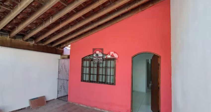 Excelente casa térrea no Mombaça I