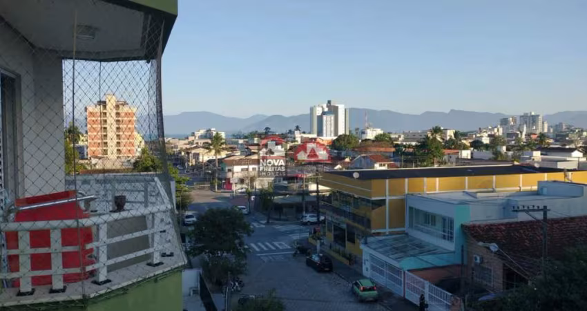 Apto no Centro, Perto de tudo, em Caraguatatuba