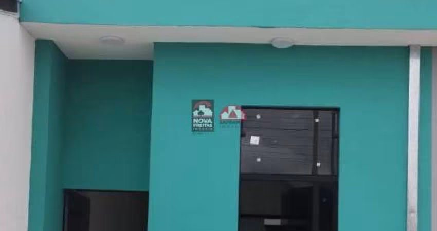 Casa à Venda no Parque das Palmeiras em Pindamonhangaba/SP