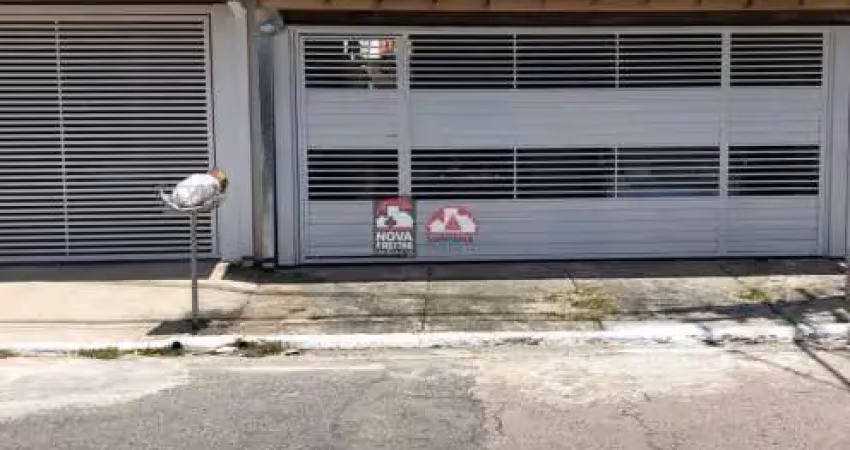 Casa Sobrado Padrão em São José dos Campos