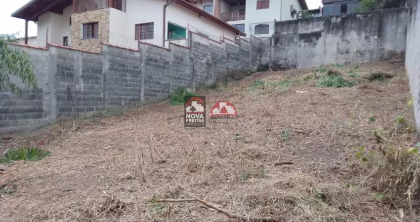 Terreno à Venda na Vila Suíça - Pindamonhangaba