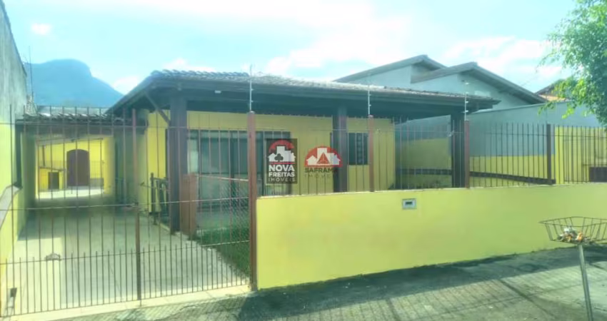 LINDA CASA EM ÁREA NOBRE DE CARAGUATATUBA - INDAIÁ