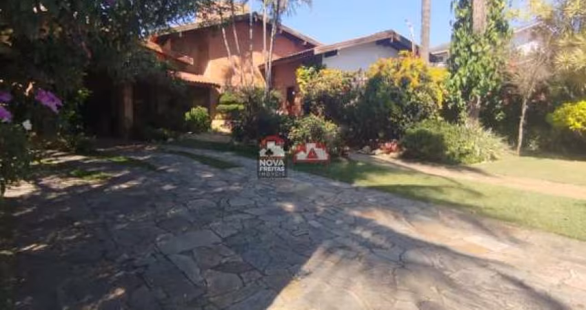 Venda de Casa no Condomínio Village Paineiras - Pindamonhangaba