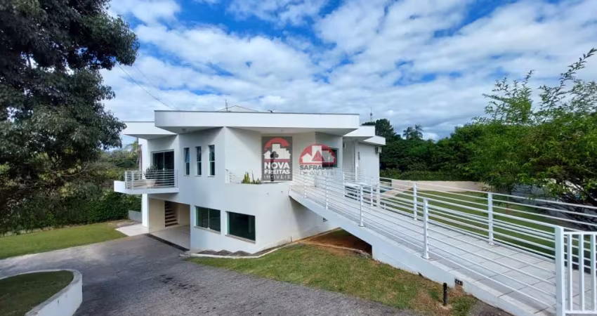 Ótima Residência à Venda no Village Paineiras!