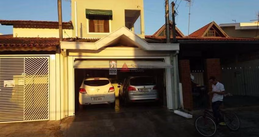 Casa Sobrado Padrão em São José dos Campos