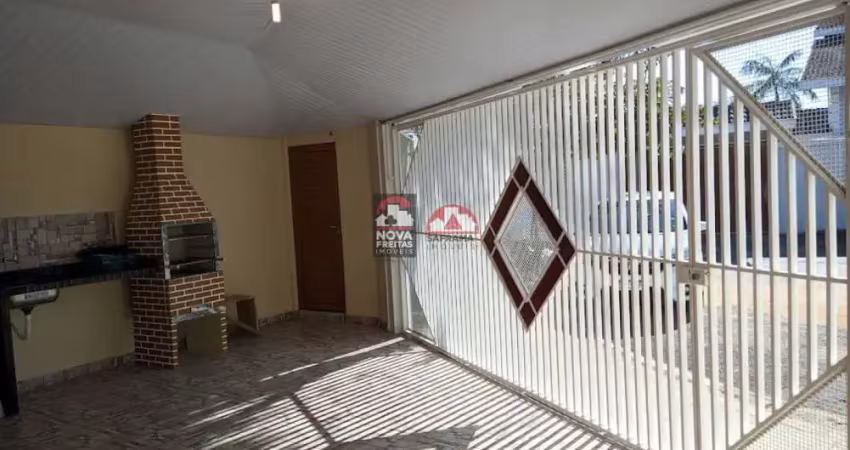 Casa Sobrado Padrão em Jacareí