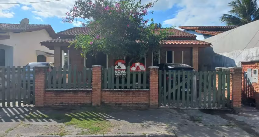 Linda casa espaçosa com edícula no morro do algodão