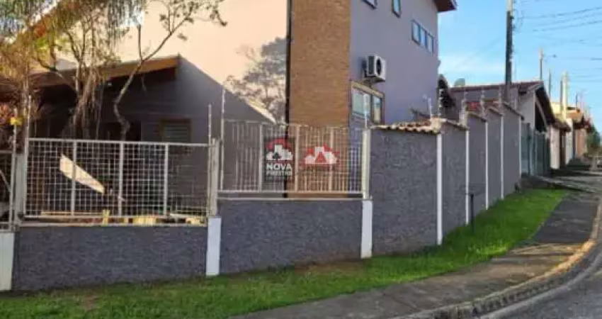 Sobrado à venda no bairro mombaça em pindamonhangaba.