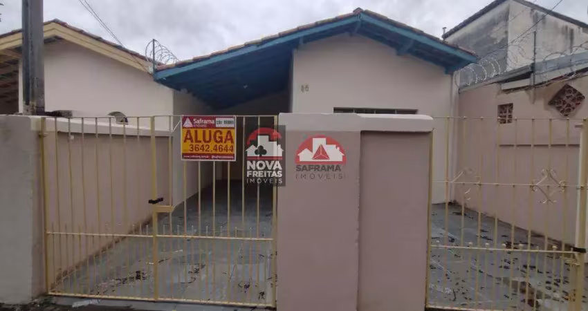 Casa com 3 quartos para alugar na Rua Comerciante Francisco Zamith, 46, Jardim Cristina, Pindamonhangaba