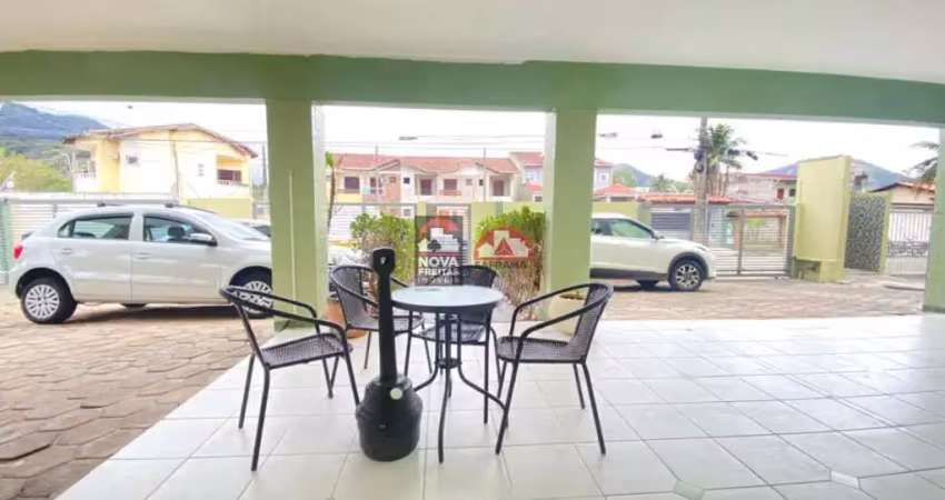 Oportunidade única! apartamento com 2 dormitórios, sendo 1 suíte, varanda e vaga de garagem, localizado na desejada praia de martim de sá, em caraguatatuba