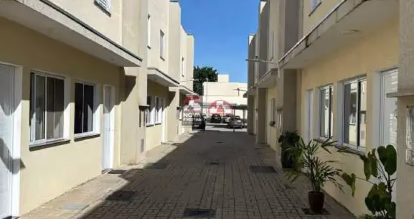 Casa com 2 quartos à venda na Rua Maria Emília de Souza, 75, Santa Luzia, Caçapava