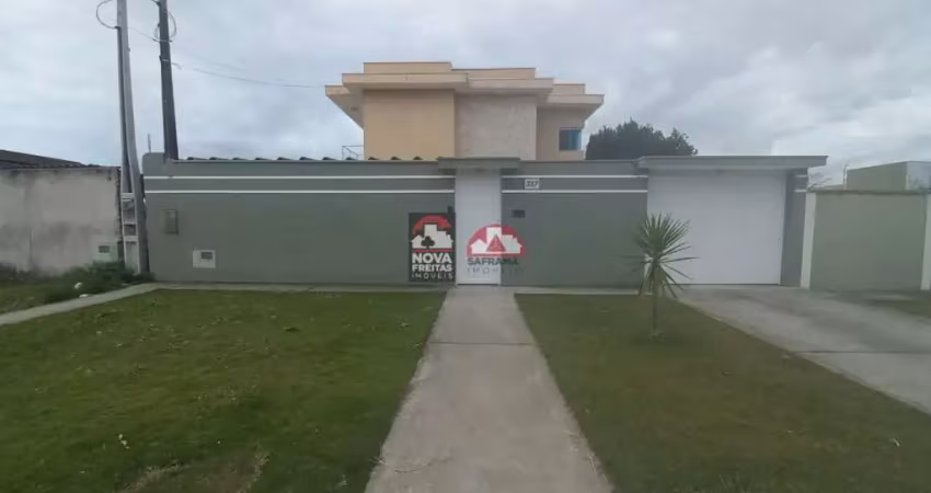 Linda casa com banheira de hidromassagem e closet no jardim gaivotas