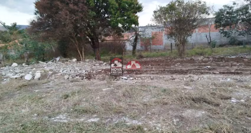 Terreno à venda na Rua Wilson de Oliveira Costa, Parque Shangri-lá, Pindamonhangaba