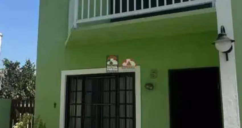 Casa a venda em condomínio na martim de sa, proximo a praia