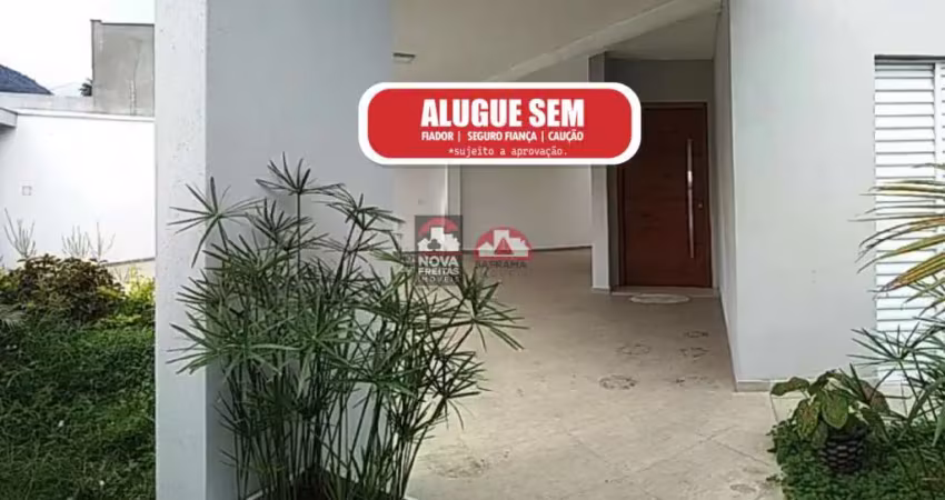 Casa com 3 quartos para alugar na Avenida Ipiranga, 532, Jardim Casa Branca, Caraguatatuba