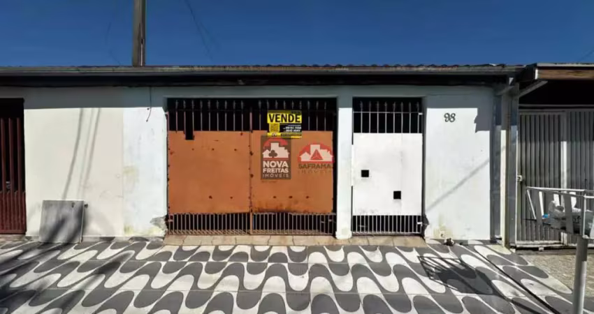 Casa com 2 quartos à venda na Rua Geraldo Derrico Moreira, 98, Residencial Mantiqueira, Pindamonhangaba