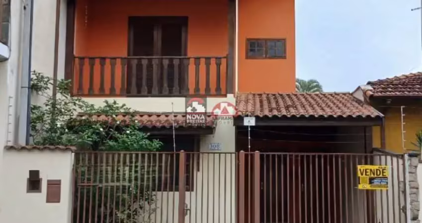 Casa com 3 quartos à venda na Rua Cônego Tobias, 308, Tabaú, Pindamonhangaba