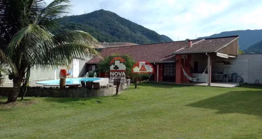 Casa com 2 quartos para alugar na Rua Lourenço Castanho Taques, 138, Sumaré, Caraguatatuba
