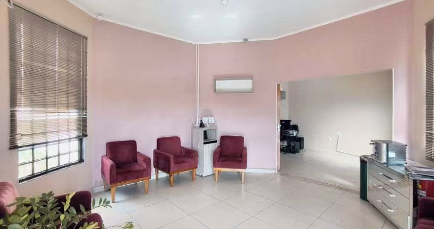 Casa comercial com 11 salas - aceita caução