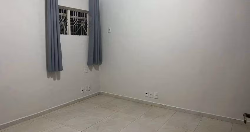 Sala Comercial Funcional com Ar-Condicionado e Armário Embutido