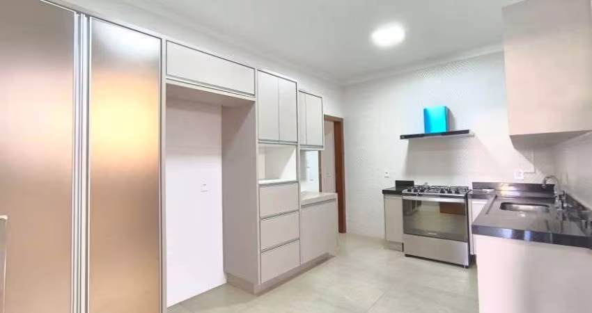 Casa de Alto Padrão para Locação – Condomínio Gaivota 1- Ac. caução