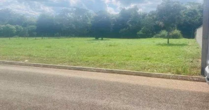 Imóvel para venda possui 2400 metros quadrados em Centro - Bela Vista de Goiás - GO