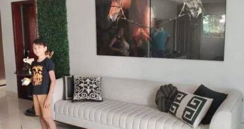 Sobrado para venda possui 405 metros quadrados com 4 quartos em Jardins Madri - Goiânia - GO
