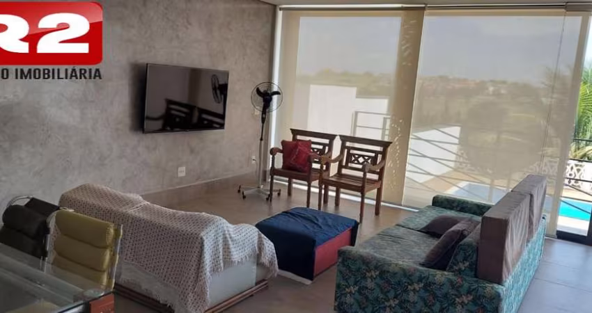 CASA EM COND.BASEL COM 4 SUITES - COM PISCINA