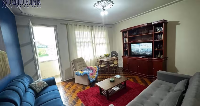 Apartamento amplo de 2 dormitórios na Cidade Baixa - Porto Alegre