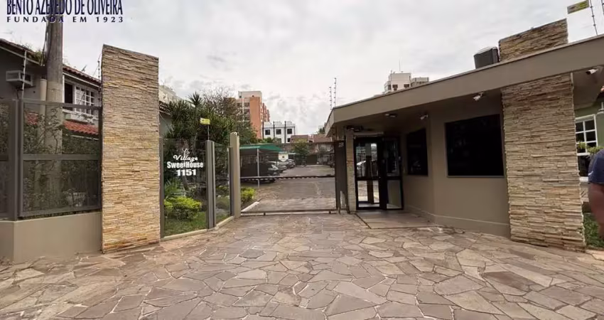 Excelente Casa em Condomínio Fechado 2 Dormitórios Recém Reformada