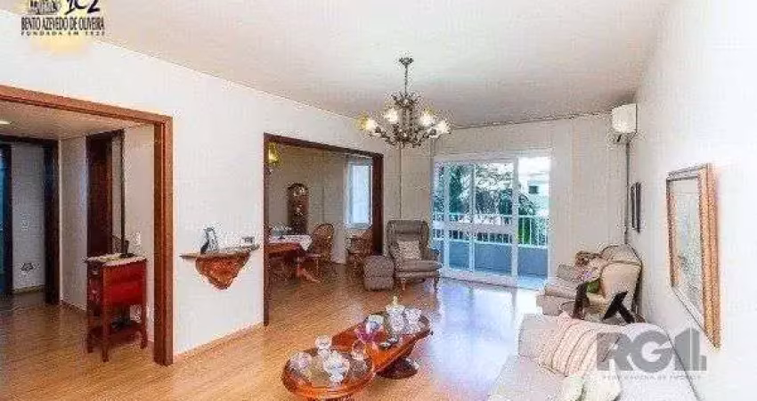 Vende-se amplo apartamento 3 quartos c/ suíte, 2 vagas, living com sacada e vist