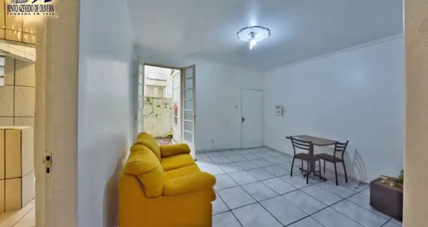 Imperdível: apartamento térreo com dois pátios na cidade baixa