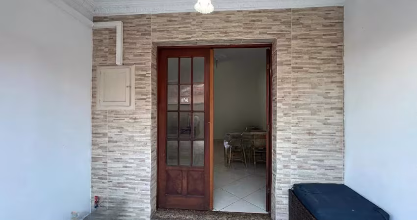 Casa Cirne Maia  3 quartos, suíte, varanda e área