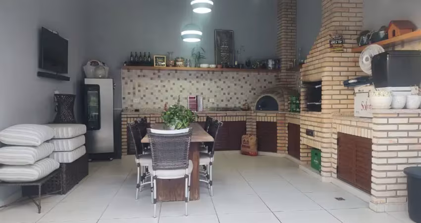 Sobrado com espaço, conforto e localização privilegiada no bairro nova petrópolis!!