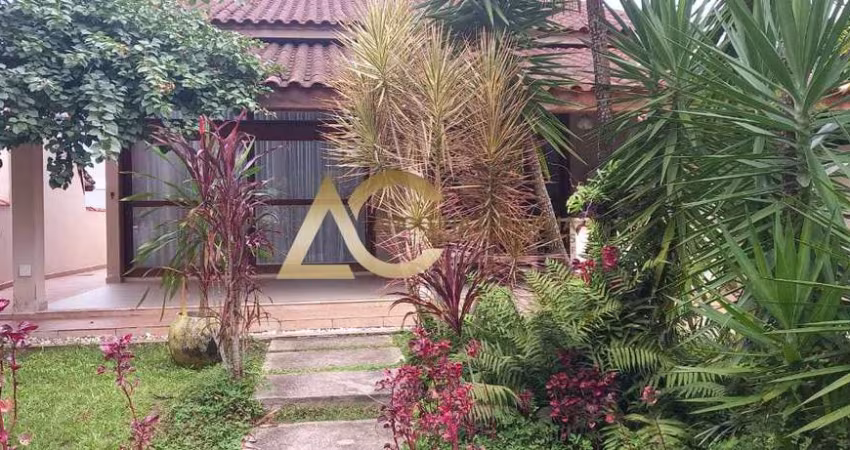 Casa de Condomínio com 3 dorms, Balneário Praia do Pernambuco, Guarujá - R$ 1.3 mi, Cod: CA0131