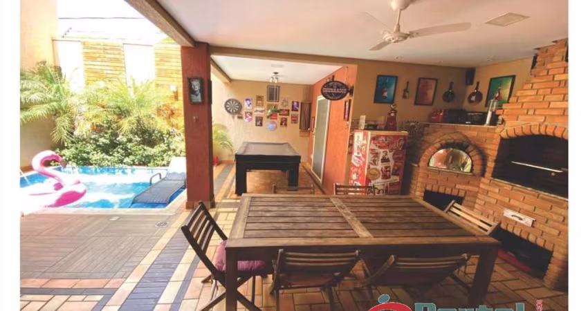 Incrível Casa em Condomínio à Venda em Indaiatuba-SP, Residencial Nadege  3 Quartos, 1 Suíte, 2 Salas, 3 Banheiros, 3 Vagas, 210m².