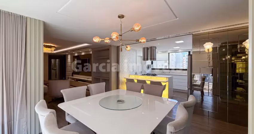 Apartamento com 3 quartos à venda na Avenida Trompowsky, 300, Centro, Florianópolis