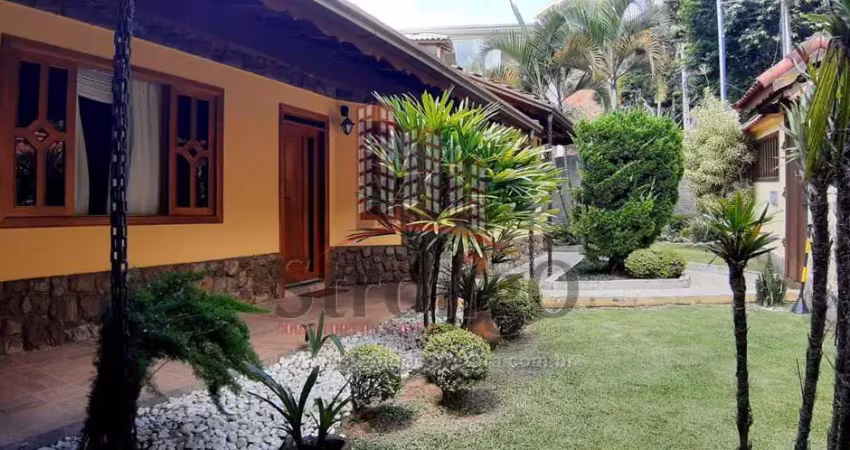 C289 Espetacular casa a 500 metros do Centro da Cidade, Nova Friburgo-RJ