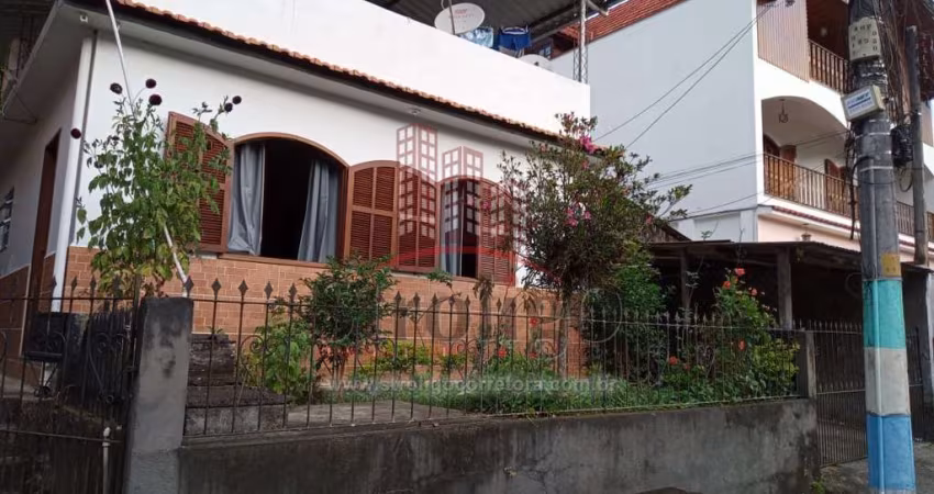 C350 Casa com terreno Olaria, Nova Friburgo-RJ