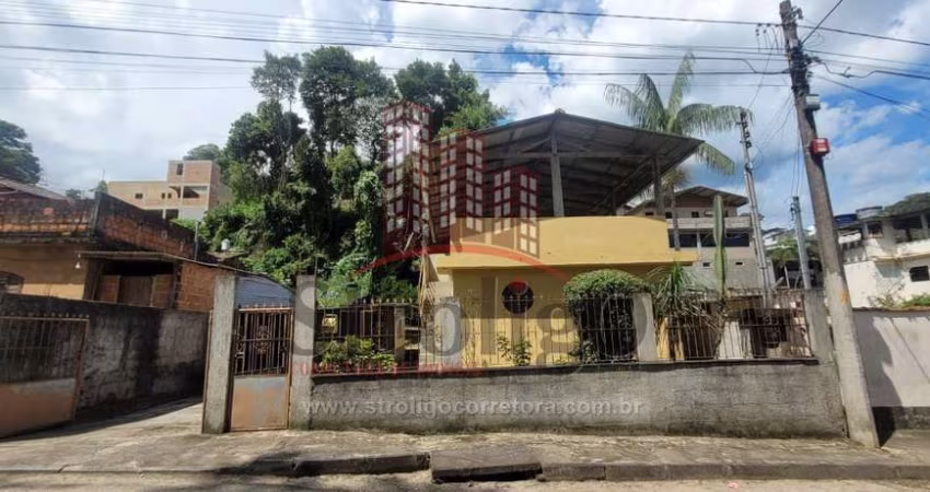 C509 Casa com terreno plano de 360 m², Nova Suíça, Nova Friburgo-RJ