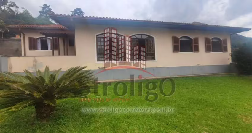 C482 casa ampla com 5 quartos, vale dos pinheiros- nova friburgo-rj