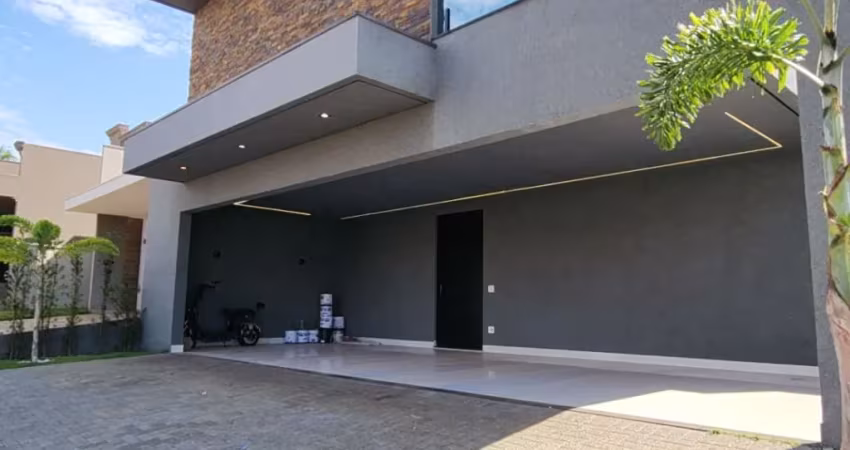 Casa sobrado disponível para locação. 4 suítes sendo duas com closet. garagem para 4 carros