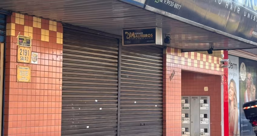 Salão Comercial em Av. Sophia Rasgulaef,Maringá Pr