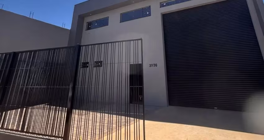 Barracão / Galpão / Depósito para alugar na Rua Rodolfo Cremm, 3576, Jardim Andrade, Maringá