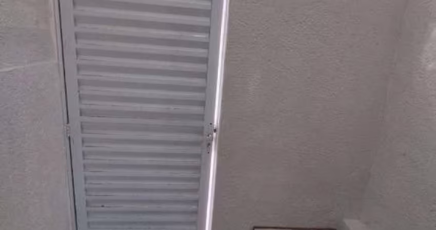 Casa com 1 quarto para alugar na Rua Antônio Caparros Canovas, 130, Olímpico, São Caetano do Sul