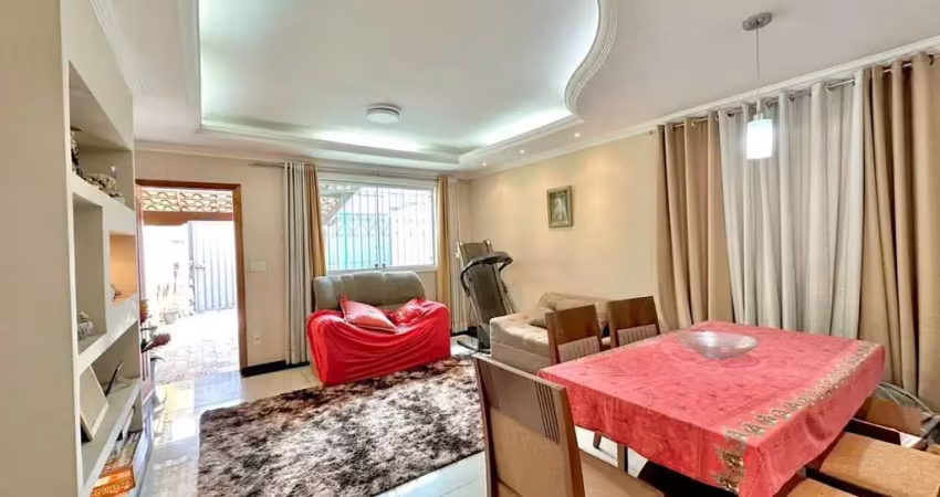 Casa Geminada para Venda em Belo Horizonte, Santa Mônica, 4 dormitórios, 3 banheiros, 2 vagas