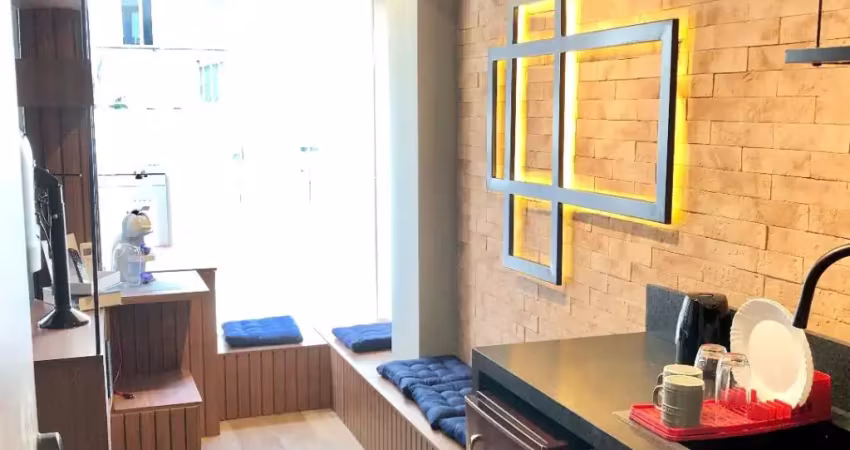 Mobiliado e decorado - condomínio com lazer completo