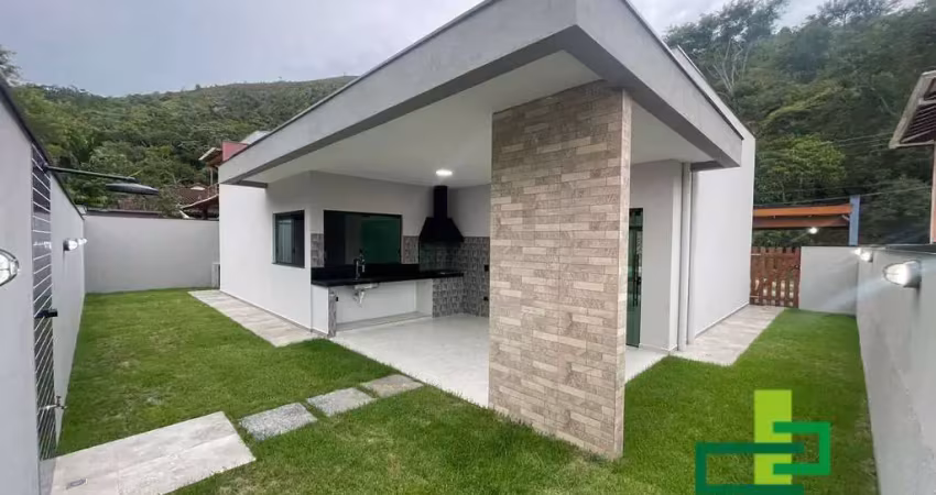 Venda | Linda Casa em Condomínio Fechado em Caraguatatuba.