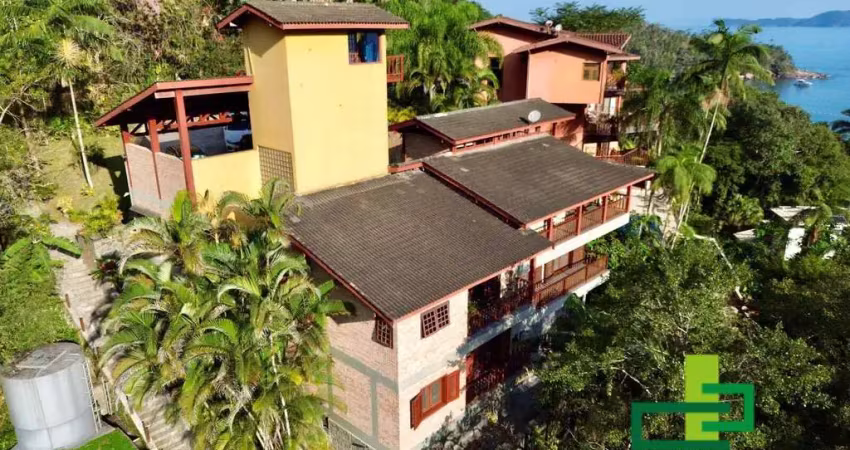 Venda | Linda Casa na Praia Domingas Dias em Ubatuba.